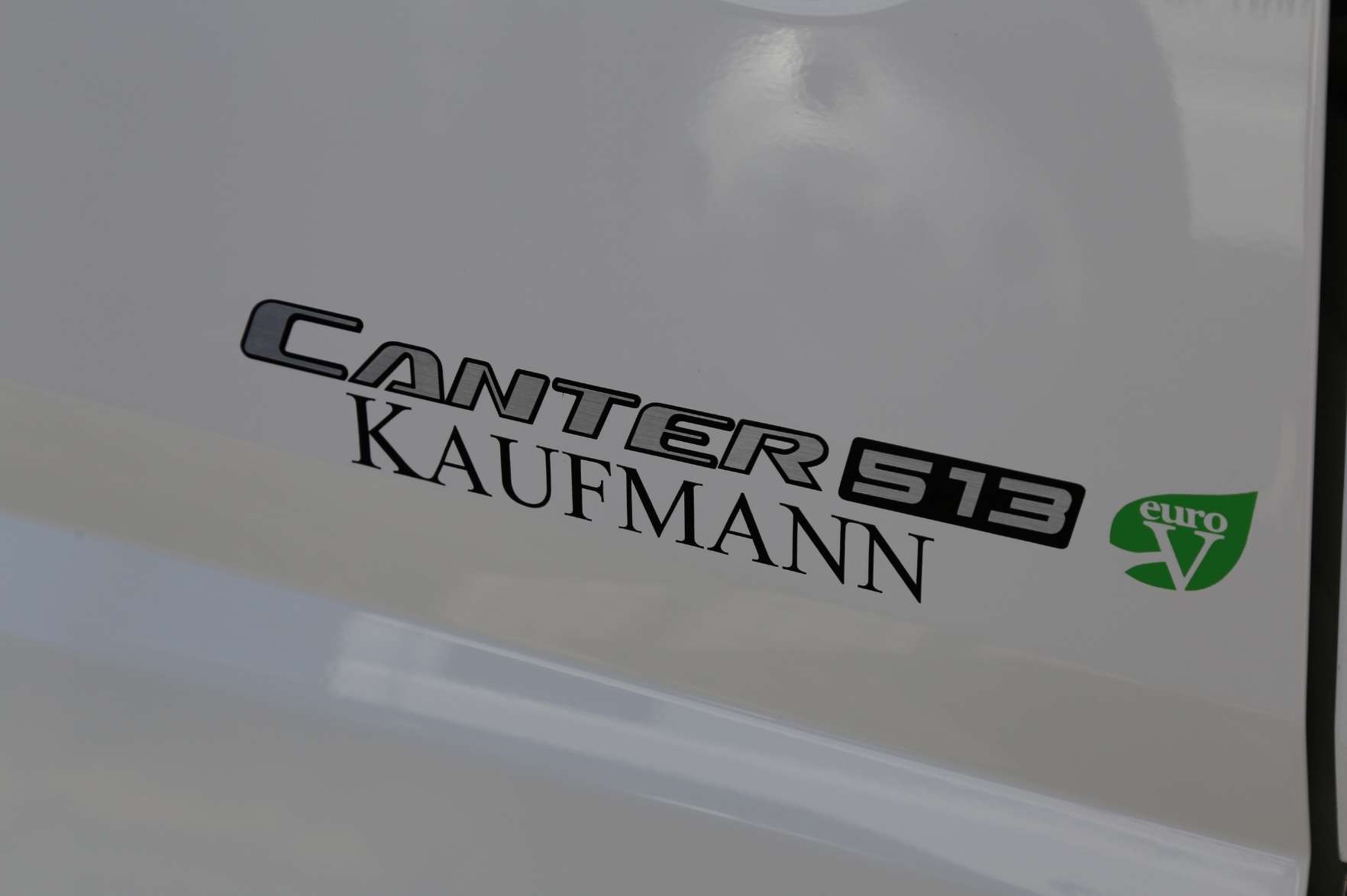 Comercializadora Pineda & Duque impulsa su operación con FUSO Canter 513 