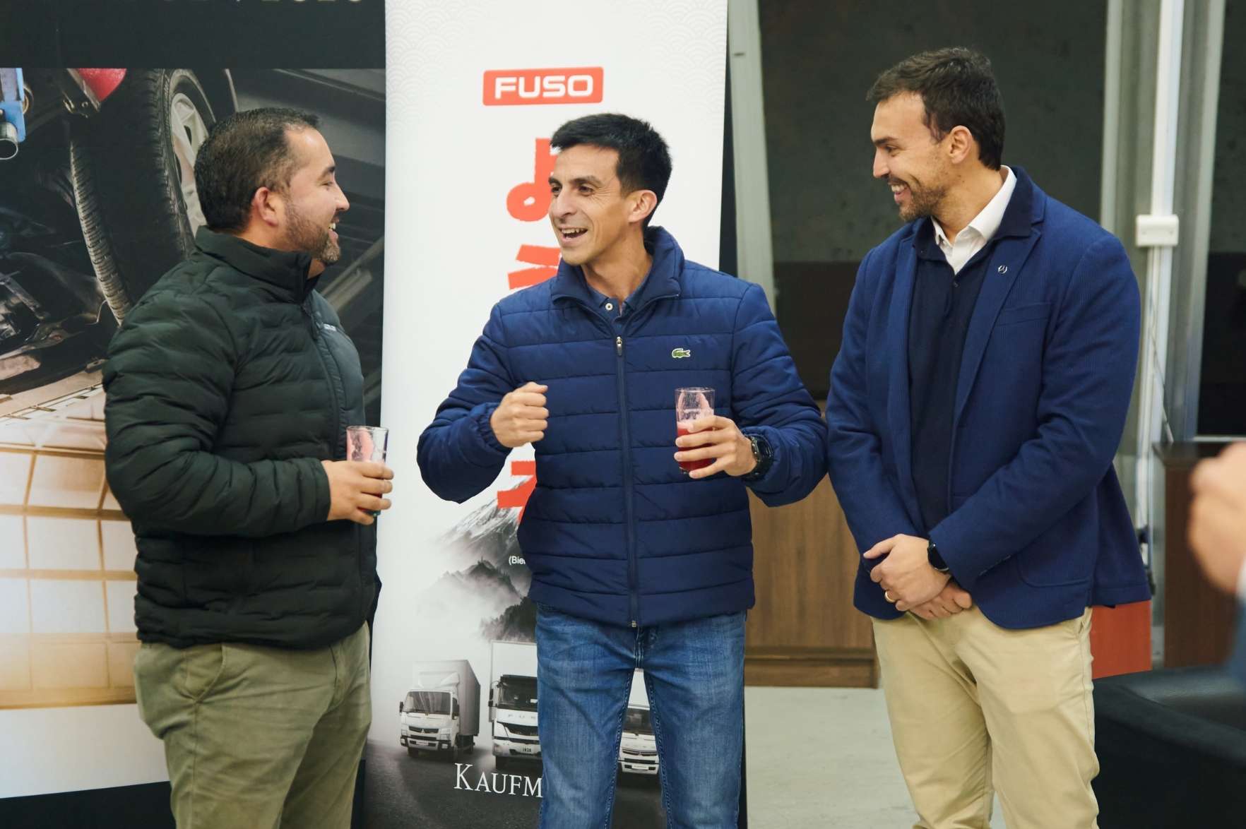 Kaufmann impulsa Tour FUSO en Llanquihue junto a clientes del sur